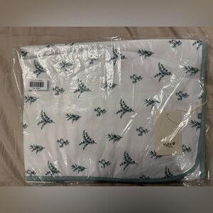 NWT Kyte Baby Eucalyptus Baby Blanket - 33x33